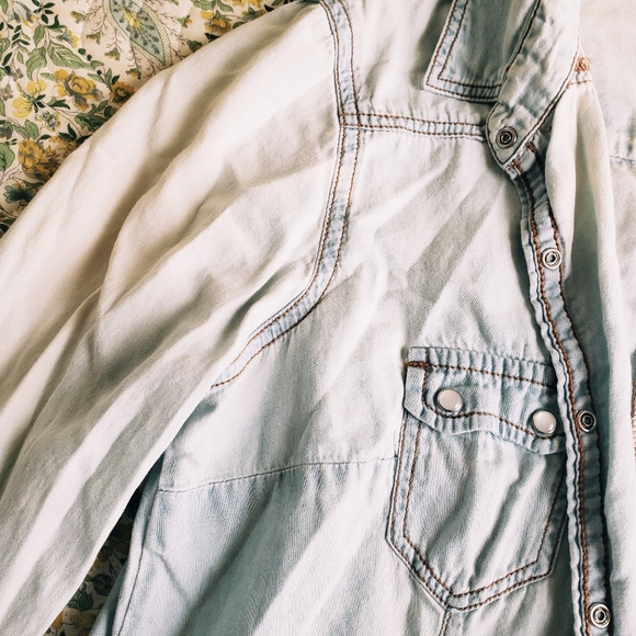 Sun faded light blue chambray button-down shirt - Picture 3 of 4